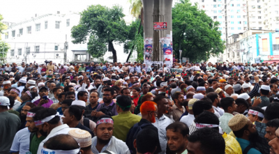 জাতীয়করণের দাবিতে এমপিওভুক্ত শিক্ষকদের মহাসমাবেশ চলছে