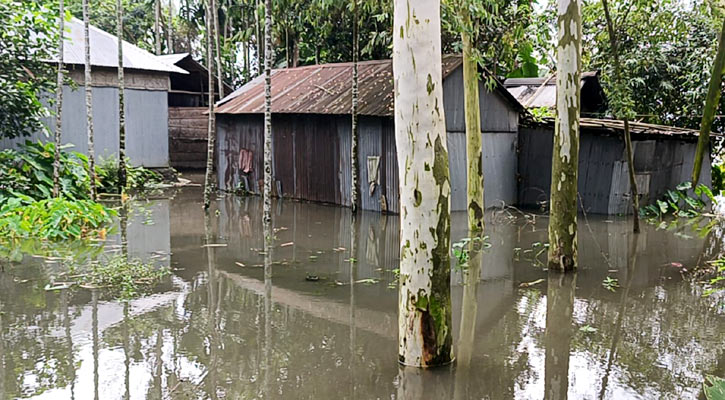 লালমনিরহাটে বন্যা পরিস্থিতির অবনতি