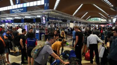 বিমানবন্দরে ৯৮ বাংলাদেশিকে আটকে দিলো মালয়েশিয়া