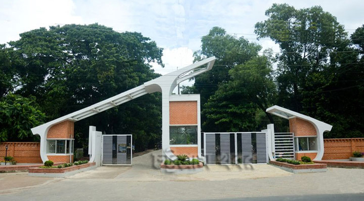 চুয়েটে শিক্ষার্থী হয়রানি, ১০ জনকে শোকজ