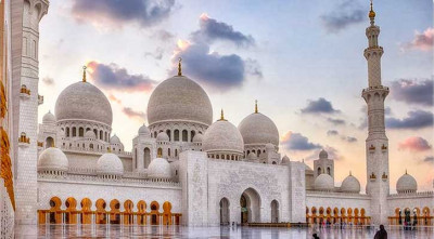 আজানের সময় করণীয়-বর্জনীয়