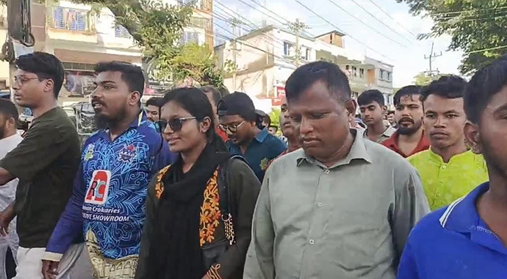 উখিয়ায় শিক্ষকদের আন্দোলন থেকে আটক ২৮ জনকে ছেড়ে দিল পুলিশ