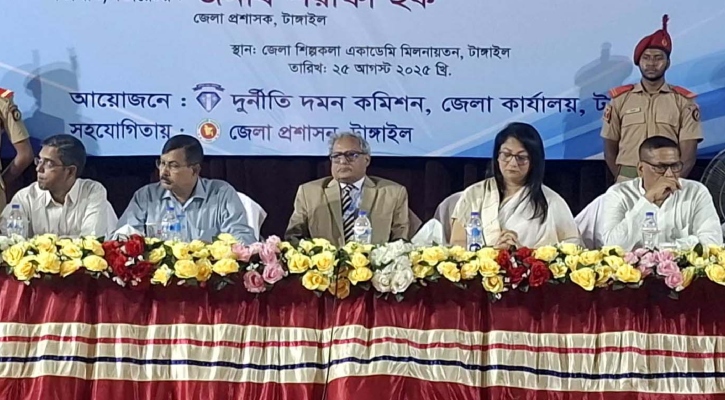 দুদকের বিরুদ্ধে অভিযোগ থাকলে ব্যবস্থা নেওয়া হবে: আলি আকবার আজিজী 