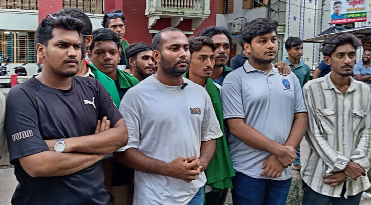 বরিশালের মানুষের কাছে আসার ‘হ্যাডম’ নাই স্বাস্থ্য উপদেষ্টার: রনি