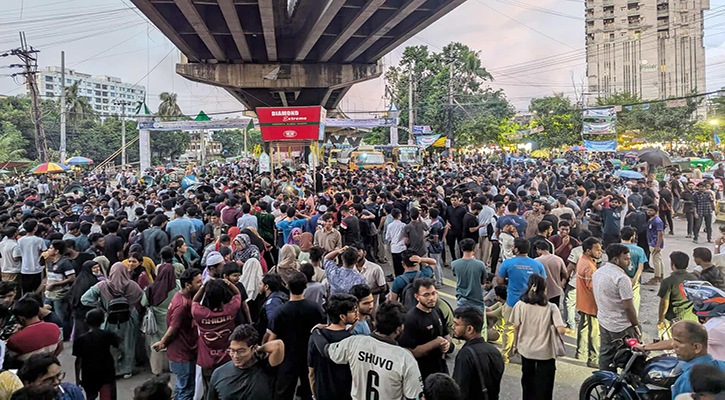 ঢাকায় প্রকৌশল শিক্ষার্থীদের মিছিলে পুলিশের বাধা, প্রতিবাদে চট্টগ্রামে বিক্ষোভ