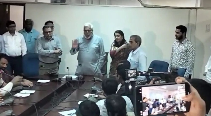 সমাধান ছাড়াই প্রকৌশল শিক্ষার্থীদের সঙ্গে ২ উপদেষ্টার বৈঠক শেষ