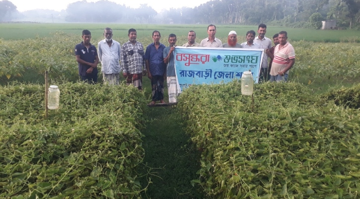 বিষমুক্ত ফসল উৎপাদনে কৃষকদের উদ্বুদ্ধ করতে বসুন্ধরা শুভসংঘের নানা উদ্যোগ
