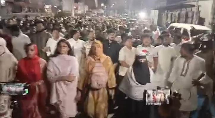 নুরের ওপর হামলার প্রতিবাদে এনসিপির বিক্ষোভ