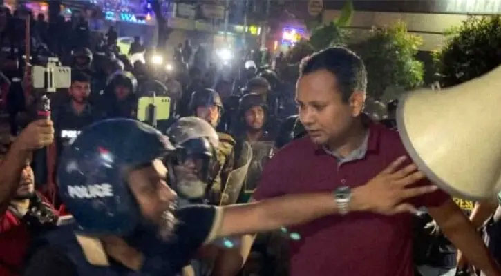 পোলো-শার্ট পরিহিত যুবক ডিবির কেউ নয়: ডিবি প্রধান