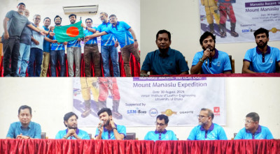 মাউন্ট মানাসলু অভিযানে যাচ্ছেন বাবর আলী ও তানভীর আহমেদ