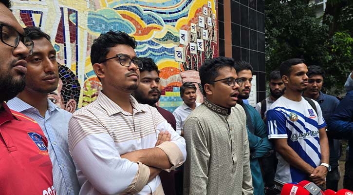 প্রতিদ্বন্দ্বিতায় না পেরে একটি গোষ্ঠী চরিত্রহনন করছে: সাদিক কায়েম