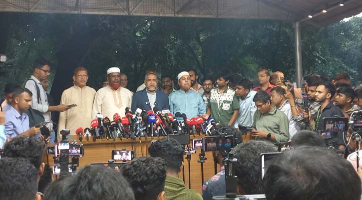‘জাতীয় পার্টিকেও নিষিদ্ধ করা যেতে পারে, প্রধান উপদেষ্টাকে বলেছি’