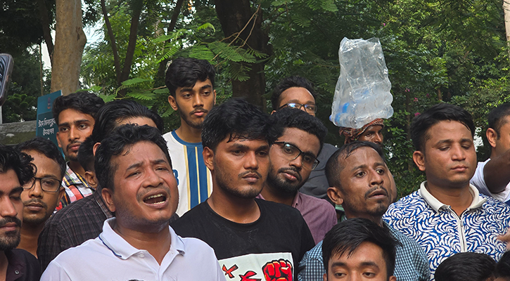 ডাকসু নিয়ে টালবাহানা চলবে না: ছাত্রদল