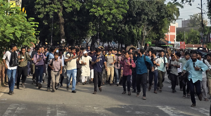 ডাকসু নির্বাচনে স্থগিতাদেশ: ‘ষড়যন্ত্র’ দেখছেন ছাত্রনেতারা