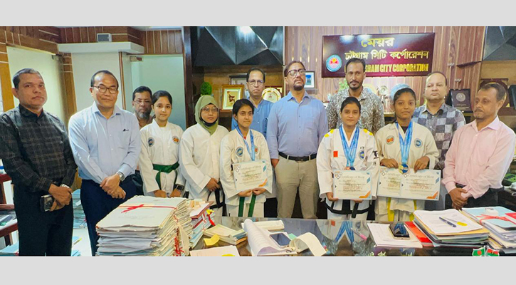 ‘মেয়েরা প্রমাণ করেছে আন্তর্জাতিক অঙ্গনে সাফল্য অর্জন সম্ভব’
