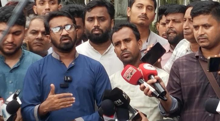 নুরের নাক বাঁকা হয়ে গেছে, মুখে খেতে পারছেন না: রাশেদ খান 
