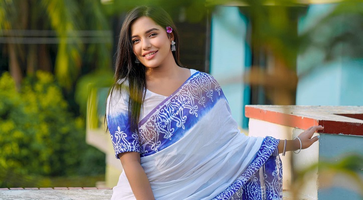 ভালো কিছুতে প্রশংসা না হয়ে সমালোচনা আসে: মাহি