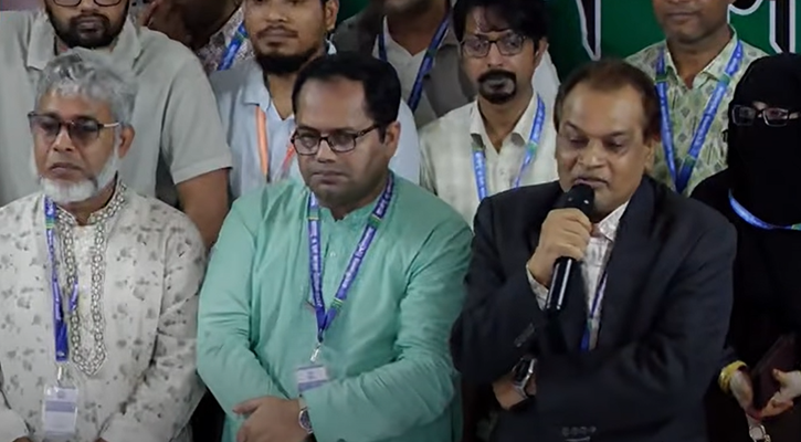 অবশেষে জাকসু নির্বাচনের ফল ঘোষণা শুরু