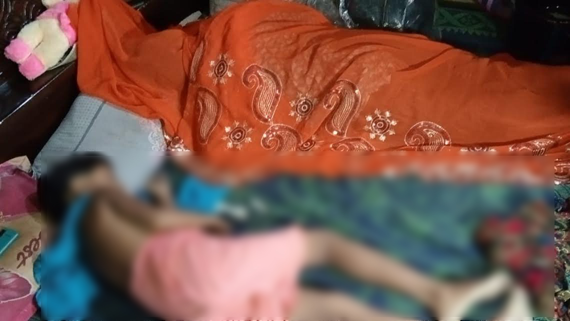 আশুলিয়ায় ঘরে মিলল একই পরিবারের তিনজনের লাশ
