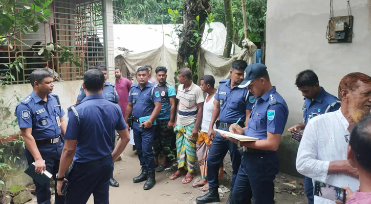 দোকান থেকে বাড়ি ফেরার পথে ব্যবসায়ীকে কুপিয়ে হত্যা 