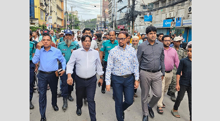 আগ্রাবাদে সন্ধ্যার আগে হকার বসতে পারবে না: চসিক মেয়র