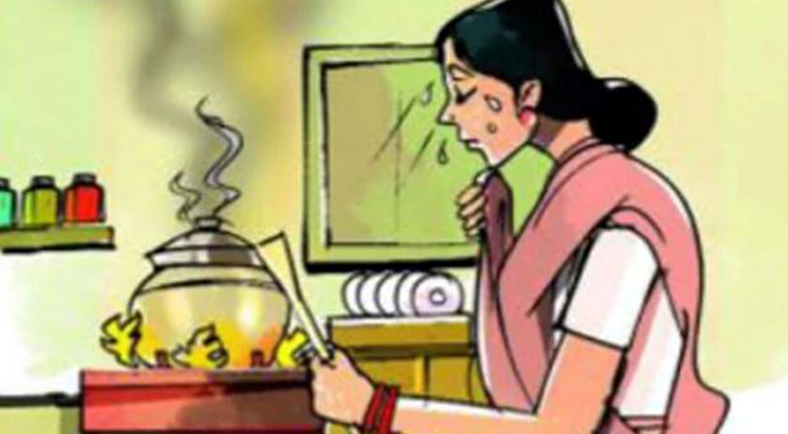 অর্থনীতিতে নারীর অদৃশ্য ঘাম