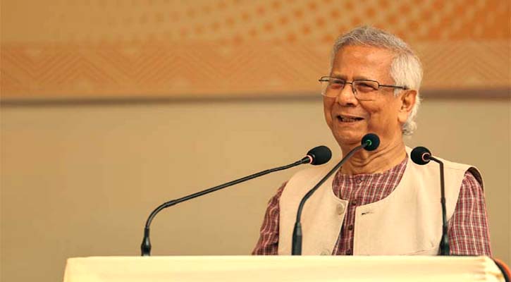 আমরা সবাই এক পরিবারের সদস্য: প্রধান উপদেষ্টা