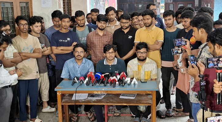 কারিগরি শিক্ষার্থীদের সড়ক অবরোধের পেছনে ‘ষড়যন্ত্র’ দেখছেন প্রকৌশল শিক্ষার্থীরা