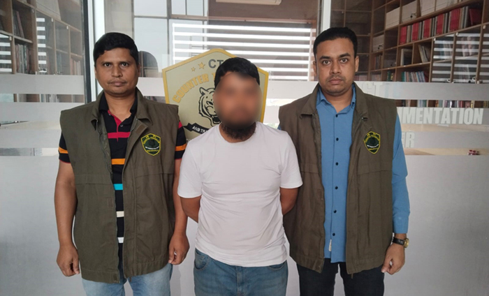 ৬ লাখ টাকা প্রতারণা: মগবাজার থেকে প্রতারক গ্রেপ্তার