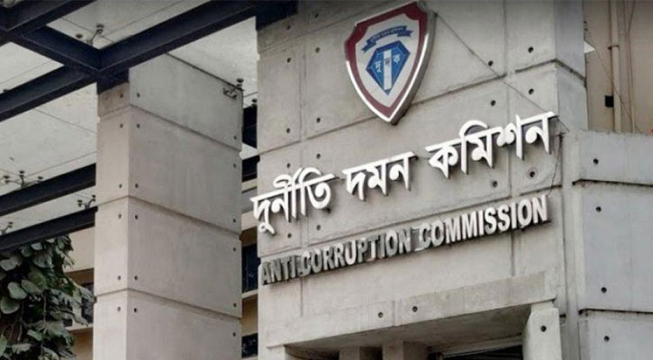 রেলওয়ের সাবেক ডিজিসহ ৩ জনের নামে মামলা