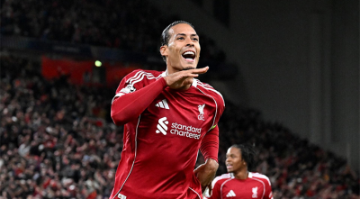 ফন ডাইকের শেষ মুহূর্তের গোলে নাটকীয় জয় লিভারপুলের