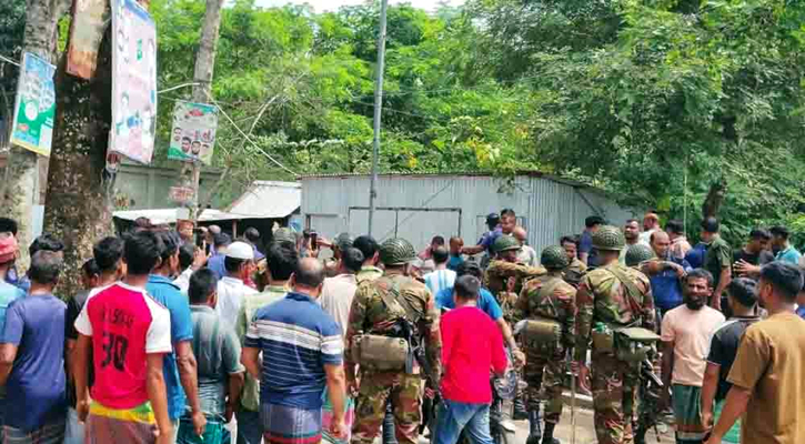 কুমিল্লায় মাজার ভাঙচুর-আগুনের ঘটনায় ২২০০ জনের নামে মামলা