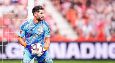 ফ্রান্স ছেড়ে আলজেরিয়ার জার্সি গায়ে চাপাচ্ছেন জিদানের ছেলে