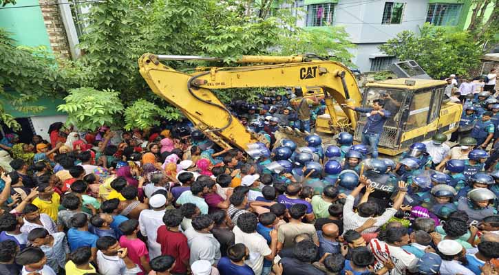 খুলনায় বাস্তুহারায় উচ্ছেদকে কেন্দ্র করে সংঘর্ষ, আহত অর্ধশত