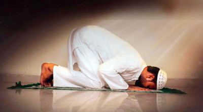 জেনে নিন বুধবারের নামাজের সময়সূচি