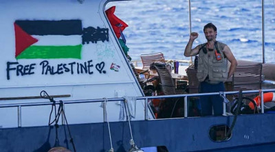 সুমুদ ফ্লোটিলার জাহাজ ঘিরে ফেলেছে ইসরায়েলি সেনারা, কয়েকটি যোগাযোগ বিচ্ছিন্ন