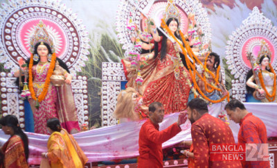 দশমী আজ, বিসর্জনের মধ্য দিয়ে শেষ হচ্ছে শারদীয় দুর্গোৎসব