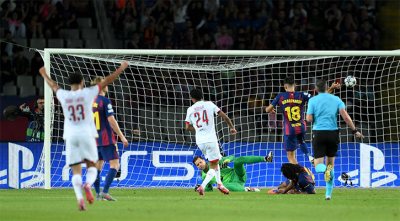 শেষ মুহূর্তের গোলে বার্সেলোনাকে হারাল পিএসজি