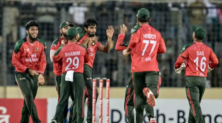 বাংলাদেশকে ১৪৪ রানের লক্ষ্য দিল আফগানিস্তান 