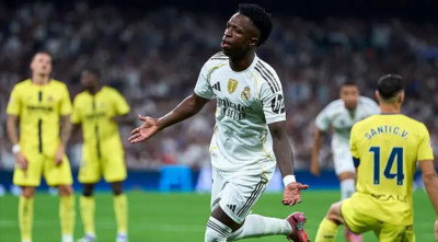 ভিনির জোড়া গোলে শীর্ষে রিয়াল