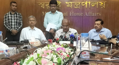 অসুরের মুখে দাড়ির চক্রান্তের পেছনে ফ্যাসিস্ট দোসরদের মদদ রয়েছে: স্বরাষ্ট্র উপদেষ্টা 