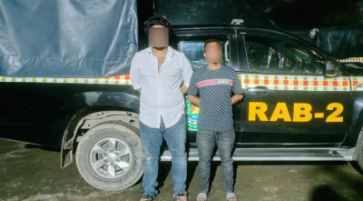 হাজারীবাগ থেকে অস্ত্র-গুলিসহ ২ জন গ্রেপ্তার