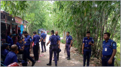 সালথায় দু'গ্রুপের সংঘর্ষে আহত ২০, বাড়িঘর ভাঙচুর