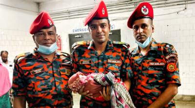 দেখা হলো না সন্তানের মুখ, শহীদ ফায়ার ফাইটার হুদার ঘরে নতুন অতিথি