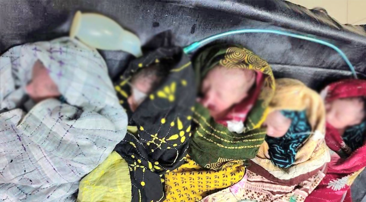 এক গৃহবধূর কোলজুড়ে ৫ নবজাতক 