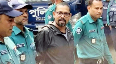 ‘নির্বাচনে অংশ নেবেন?’ প্রশ্নে ‘হ্যাঁ’ সূচক মাথা নাড়লেন পলক