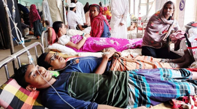 নওগাঁয় রাতের খাবার খেয়ে মাদরাসার অর্ধশতাধিক শিক্ষার্থী হাসপাতালে