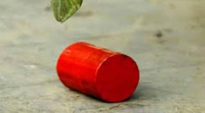 ফার্মগেটে হলিক্রস কলেজের সামনে ককটেল বিস্ফোরণ