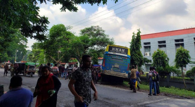 চুয়াডাঙ্গায় বাসের ধাক্কায় নিহত ১, আহত ৩