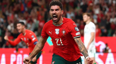 রোনালদোর পেনাল্টি মিস, শেষ মুহূর্তের গোলে পর্তুগালকে বাঁচালেন নেভেস